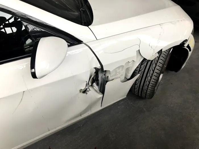 NEW WAY MOTORS & COLLISION 2