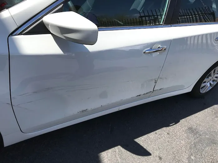 NEW WAY MOTORS & COLLISION 8