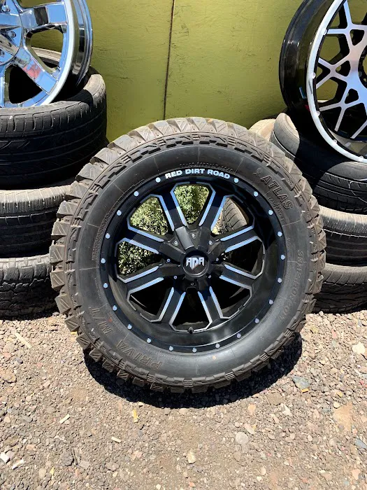 El New Grullo Tire Shop 6