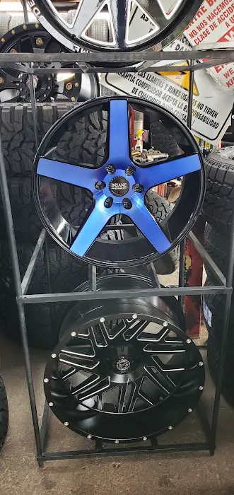 El New Grullo Tire Shop 0