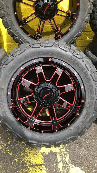 El New Grullo Tire Shop 5