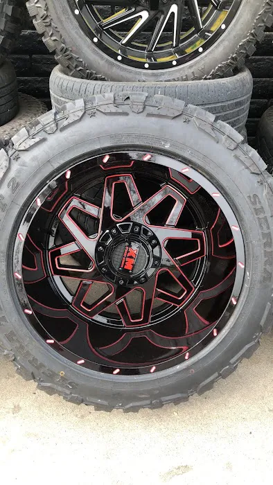 El New Grullo Tire Shop 4