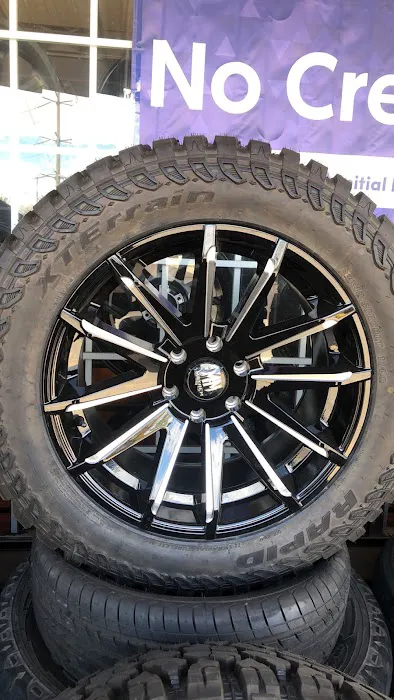 El New Grullo Tire Shop 3