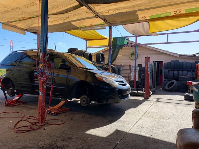 El Jefe Auto Repair 4