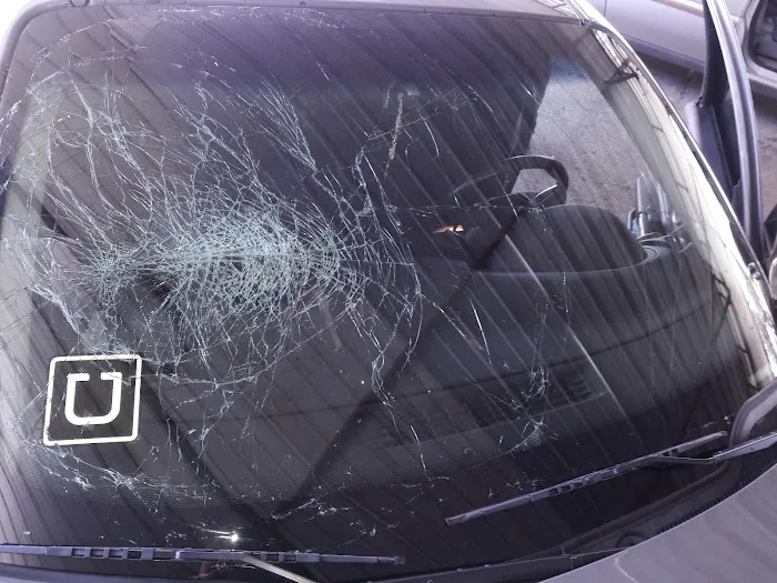 Beto's auto Glass 9