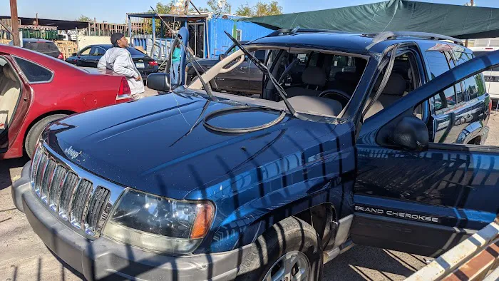 Beto's auto Glass 5