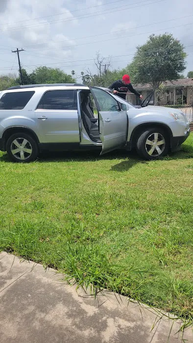 Beto's auto Glass 1