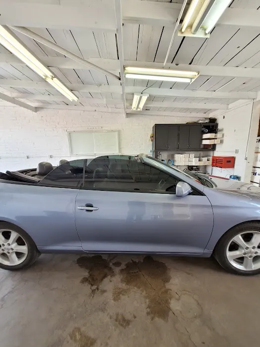 Tony's Window Tinting 9