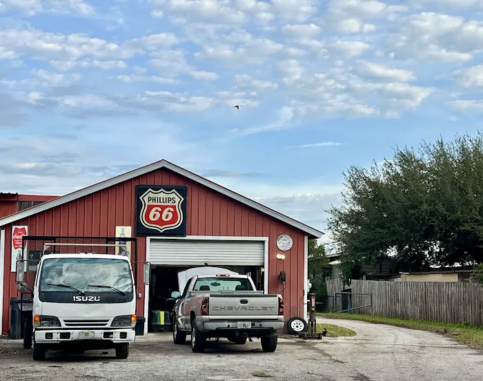 Larry's Transmission Repair 7