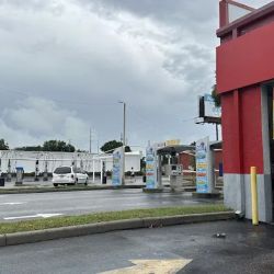 PIT STOP 10 MIN. OIL CHANGE ico
