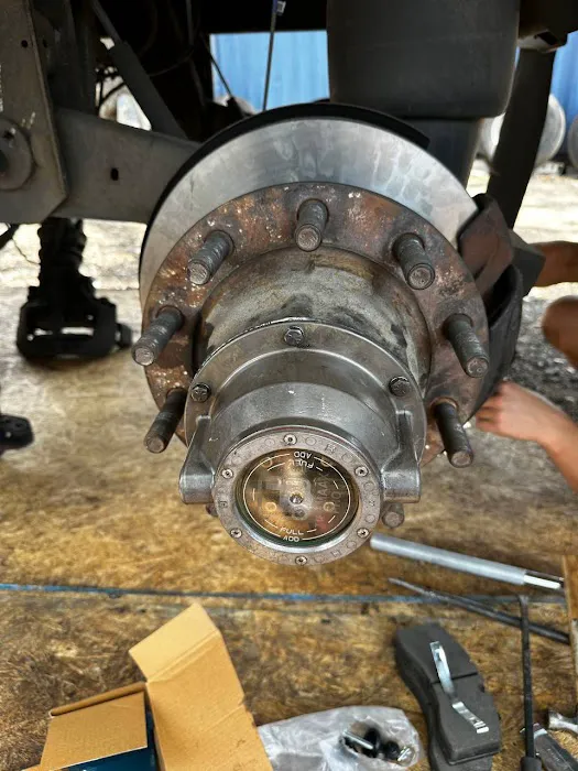 Fleetfix Solutions Truck & Trailer Repair. Road Service 6
