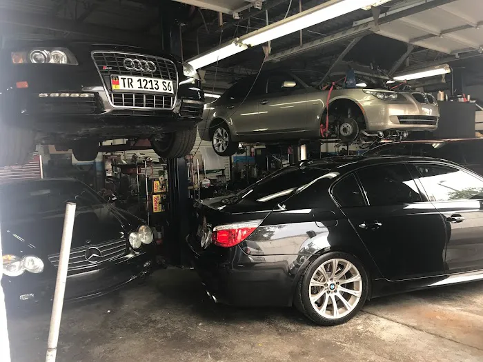 AutoWorks of Tampa 5
