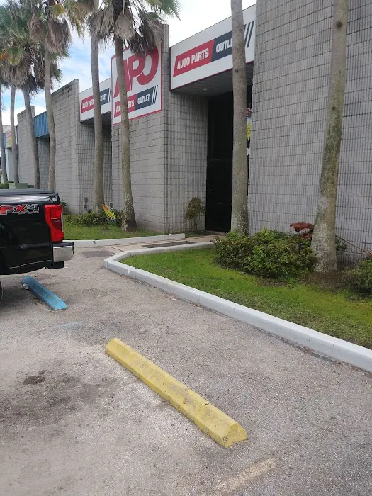 Auto Parts Outlet - Tampa 3