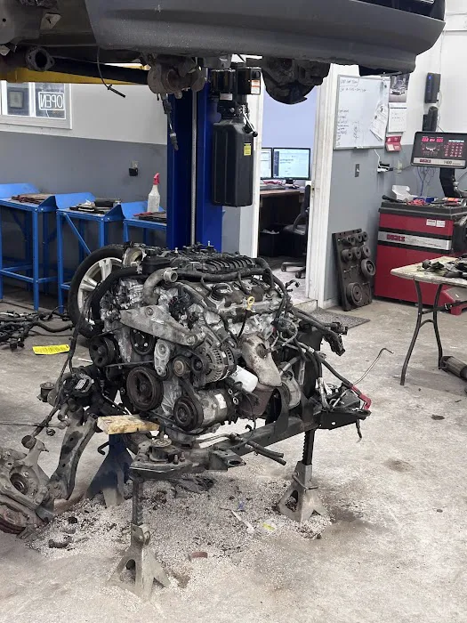 Gobeil’s Automotive 5