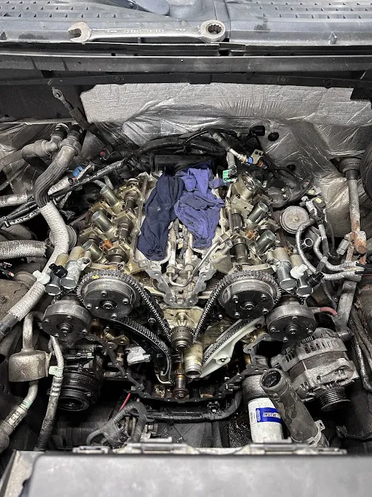 Gobeil’s Automotive 8