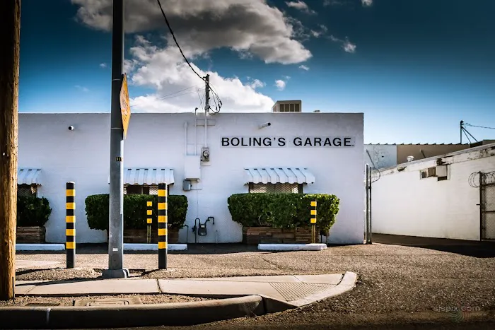 Boling's Garage 0