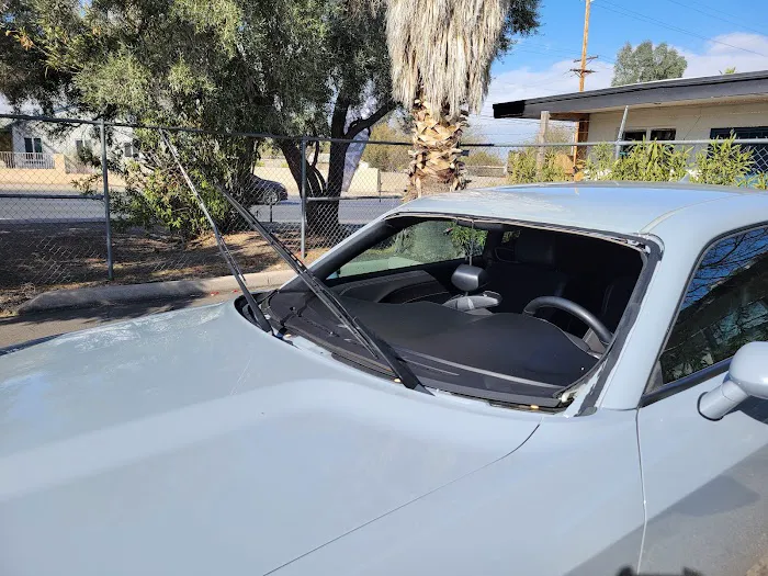 SWAT Auto Glass 0