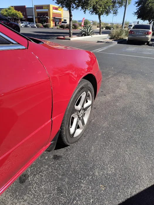 Fix Auto Tucson - Thoroughbred 1