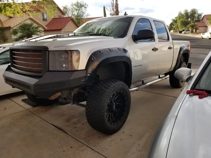 Tucson Nissan Body Shop 3