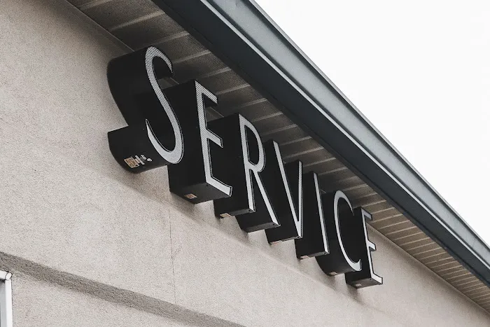 W&L Mazda Service Center 9