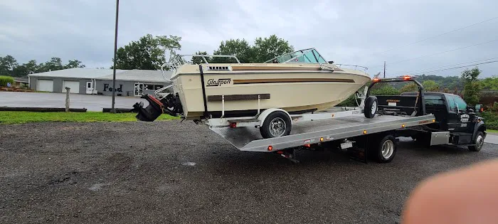 Roberts Automotive Towing & Service Center 5