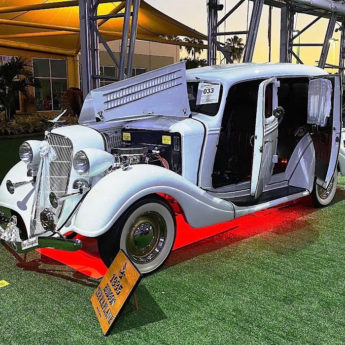 RSR Auto Body Painting & Restoration 1