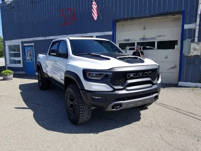524 Service & Auto Repair 3
