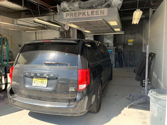 Family Ford Car Care Center 9