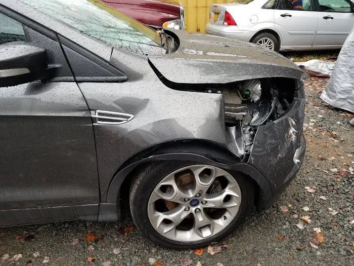 T & T Auto Body 5