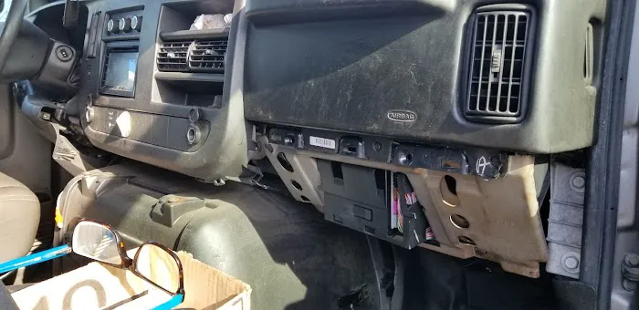 T & T Auto Body 0
