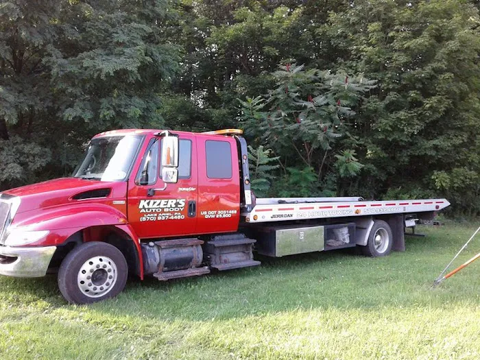 Kizer's Auto Body & towing 2