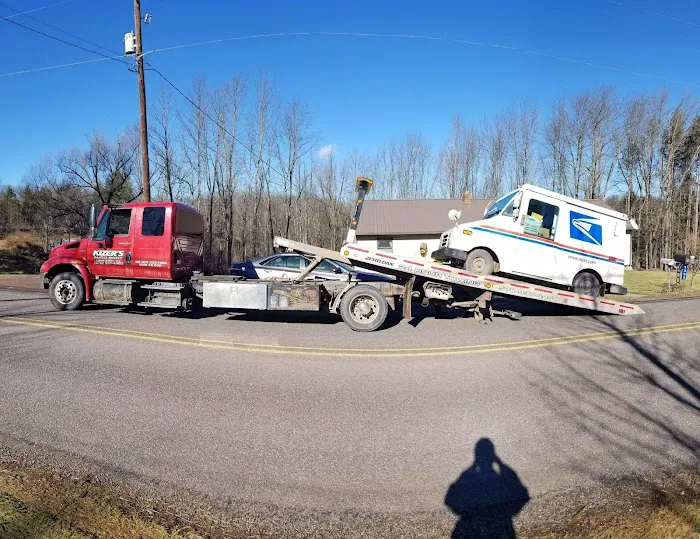 Kizer's Auto Body & towing 0