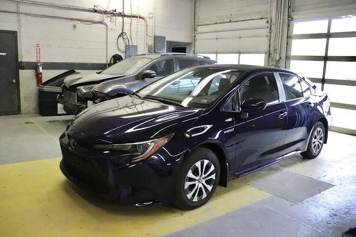 Toyota of Stroudsburg Collision Center 1