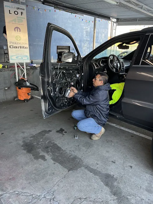 Osuna Auto Glass 4