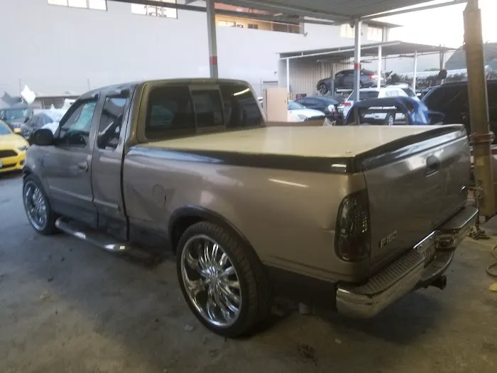 J & H Auto Body 0