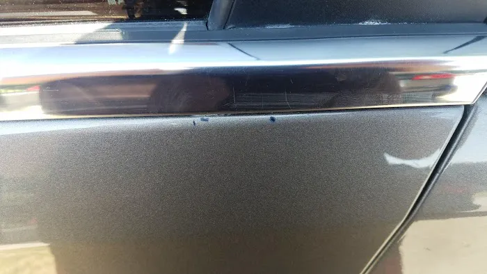 J & H Auto Body 3
