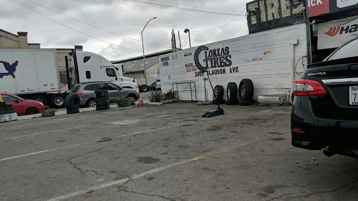 Glorias Tires 5