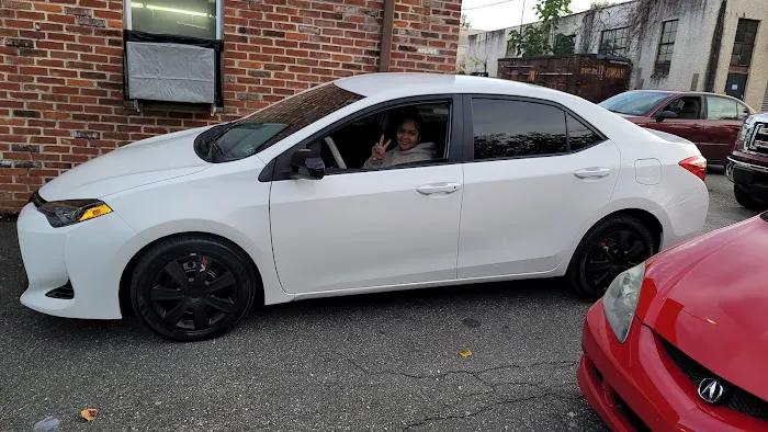 Bauer's Auto Body 3