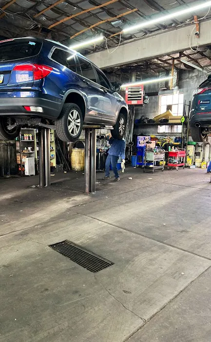 Mike's Auto Repair 0