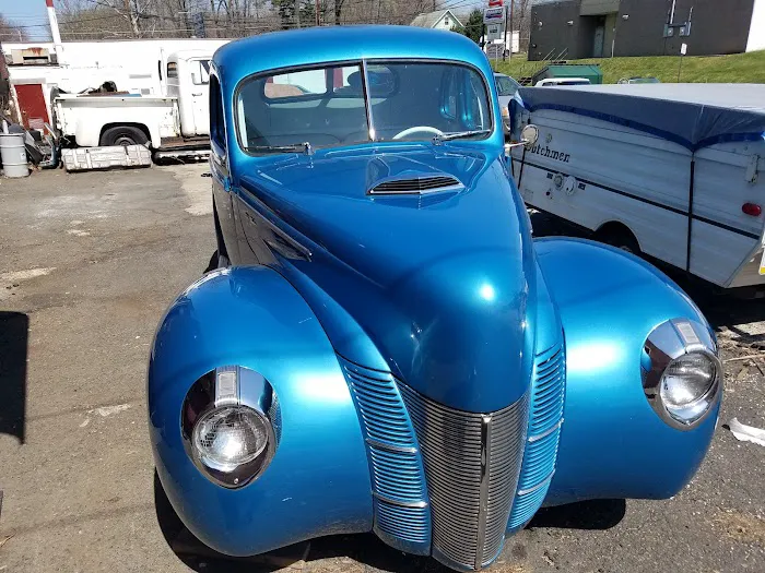 Michael's Hot Rod Garage 1