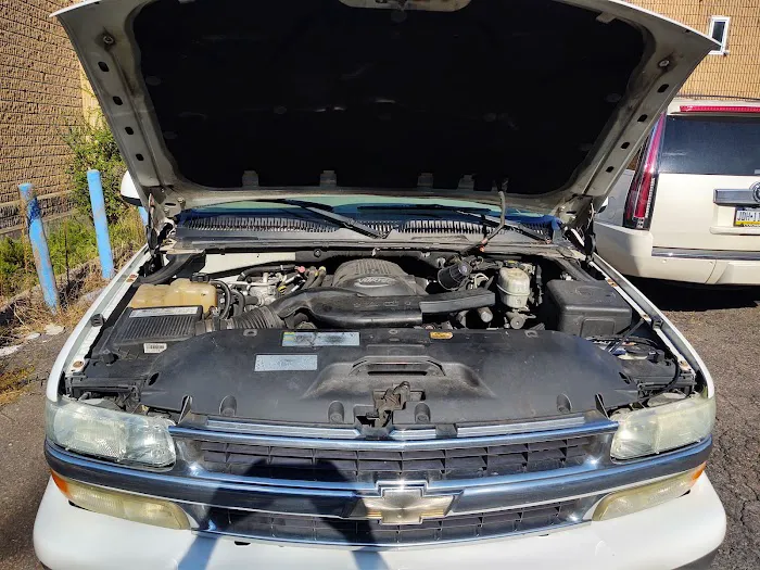 Al Jr's Auto Body 4