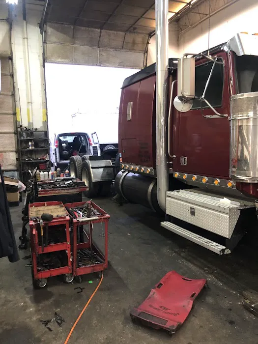 Prime Truck & Trailer Repair | Express Truck Alignment | Light & Heavy Duty Semi Fleet Repair Service 9