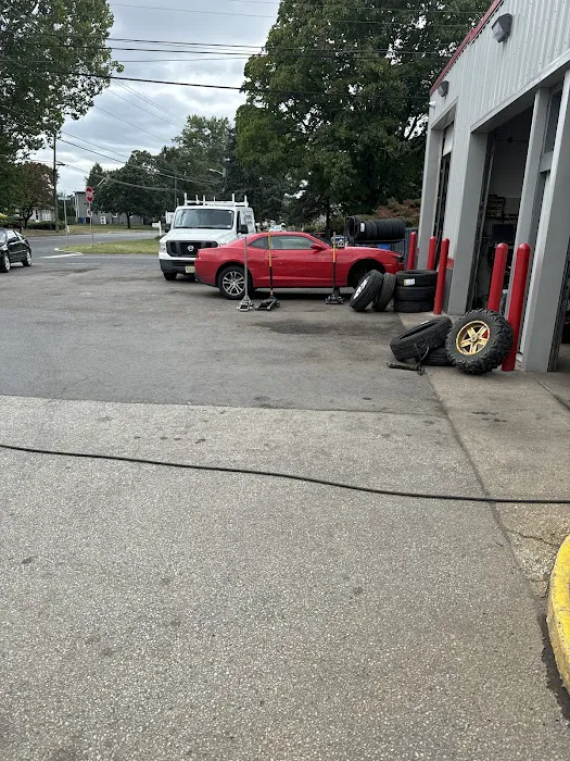Gattuso's Auto Service 2