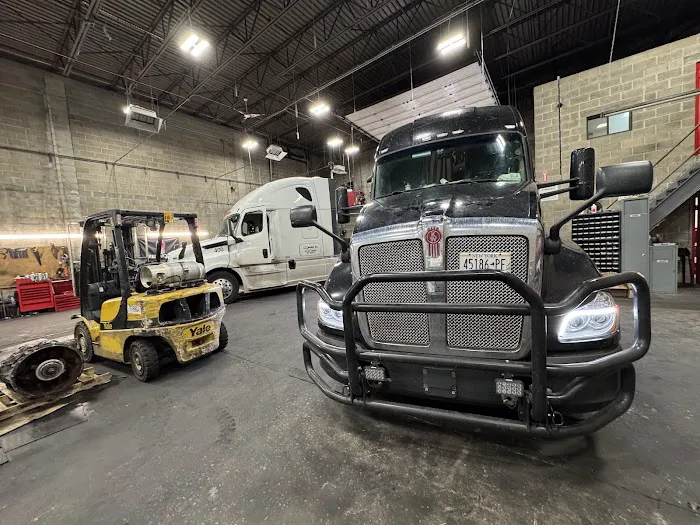 Dann Truck Repair Shop 3