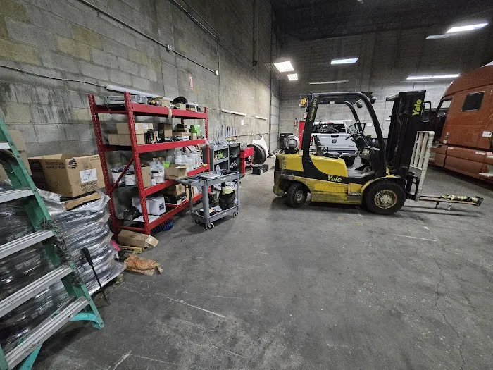 Dann Truck Repair Shop 5