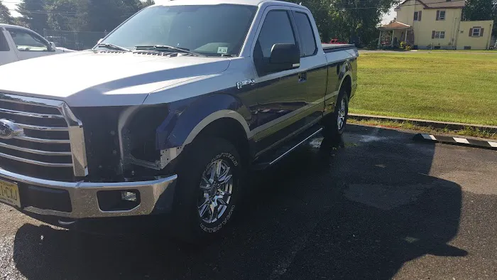 Elmer's Auto Body Washington 0