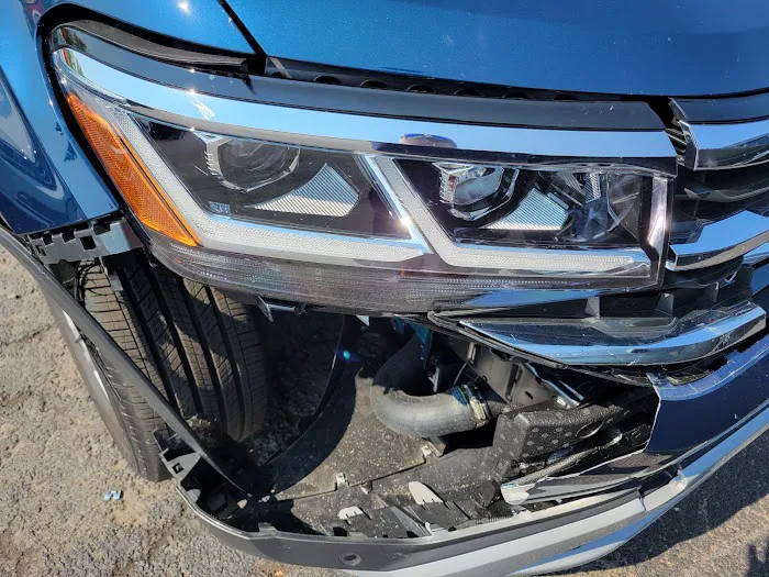 Rocco's Collision Center 8