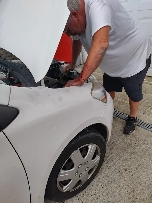 Brad's Alternator & Starter 0