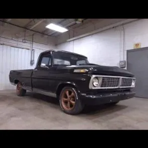 Taylor's HotRod Garage 5