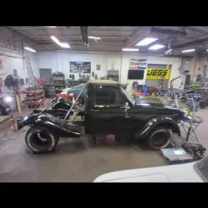 Taylor's HotRod Garage 9